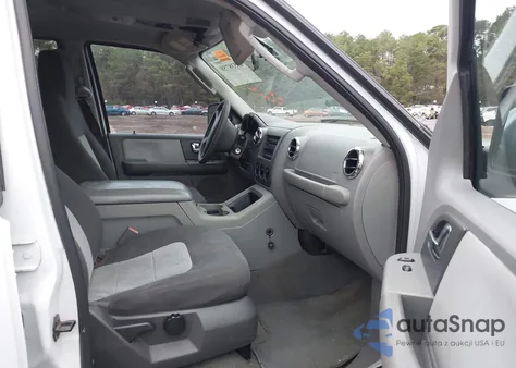 2005 Ford Expedition Xlt z USA, uszkodzony, nr VIN 1FMPU15525LA78200